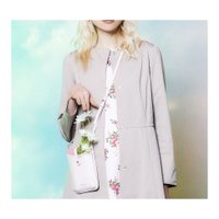 【トッカ / TOCCA】スマートフォンやカードなどをコンパクトに収納・持ち歩けるマルチバッグなど、おすすめ!注目の人気トレンドファッションアイテム 人気、トレンドファッション・服の通販 founy(ファニー) 【トッカ/TOCCA】 トレンドファッション・スタイル  Fashion Trends ブランド Brand ファッション Fashion レディースファッション WOMEN バッグ Bag 送料無料 Free Shipping 2022年 2022 2022 春夏 S/S SS,Spring/Summer,2022 S/S・春夏 SS・Spring/Summer コンパクト フラット フロント ポケット 夏 Summer クラウン コレクション コーティング シューズ ショルダー シンプル スポーツ 財布 テクスチャー フェミニン ポシェット リラックス ギャザー クッション 軽量 ポーチ |ID:stp329100000001727
