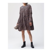 【マーレット / MERLETTE】程よく甘い、大人の愛されスタイルが実現! プラスワンで愛されルックが決まる「マーレット」のドレスSOLIMANなど、おすすめ!注目の人気トレンドファッションアイテム 人気、トレンドファッション・服の通販 founy(ファニー) 【マーレット/MERLETTE】 トレンドファッション・スタイル  Fashion Trends ブランド Brand ファッション Fashion レディースファッション WOMEN ワンピース Dress ドレス Party Dresses チュニック Tunic バッグ Bag チュニック ドレス フェミニン フラワー プリント S/S・春夏 SS・Spring/Summer なめらか 夏 Summer 春 Spring オレンジ スモッキング ハンドバッグ パーティ フォルム 巾着 |ID:stp329100000001973