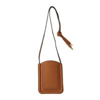 【クロエ / CHLOE】洗練された雰囲気と実用性を兼ね備えたスマホポーチなど、おすすめ!注目の人気トレンドファッションアイテム 人気、トレンドファッション・服の通販 founy(ファニー) 【クロエ/CHLOE】 トレンドファッション・スタイル  Fashion Trends ブランド Brand ファッション Fashion レディースファッション WOMEN ポーチ Pouches 財布 Wallets ショルダー シンプル ポケット ポシェット ポーチ ロング 2023年 2023 2023春夏・S/S SS,Spring/Summer,2023 A/W・秋冬 AW・Autumn/Winter・FW・Fall-Winter S/S・春夏 SS・Spring/Summer コンパクト チャーム 夏 Summer 春 Spring 財布 |ID:stp329100000002270