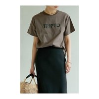 【ガリャルダガランテ / GALLARDAGALANTE】モードな雰囲気漂うロゴプリントTシャツなど、おすすめ!注目の人気トレンドファッションアイテム 人気、トレンドファッション・服の通販 founy(ファニー) 【ガリャルダガランテ/GALLARDAGALANTE】 トレンドファッション・スタイル  Fashion Trends ブランド Brand ファッション Fashion レディースファッション WOMEN トップス・カットソー Tops/Tshirt シャツ/ブラウス Shirts/Blouses ロング / Tシャツ T-Shirts カットソー Cut and Sewn バッグ Bag ニット Knit Tops カーディガン Cardigans 2023年 2023 2023春夏・S/S SS,Spring/Summer,2023 A/W・秋冬 AW・Autumn/Winter・FW・Fall-Winter S/S・春夏 SS・Spring/Summer ショート スリーブ プリント 再入荷 Restock/Back in Stock/Re Arrival 夏 Summer 春 Spring アクセサリー 切替 シューズ シンプル スエード センター チェーン 定番 Standard フォルム |ID:stp329100000002306