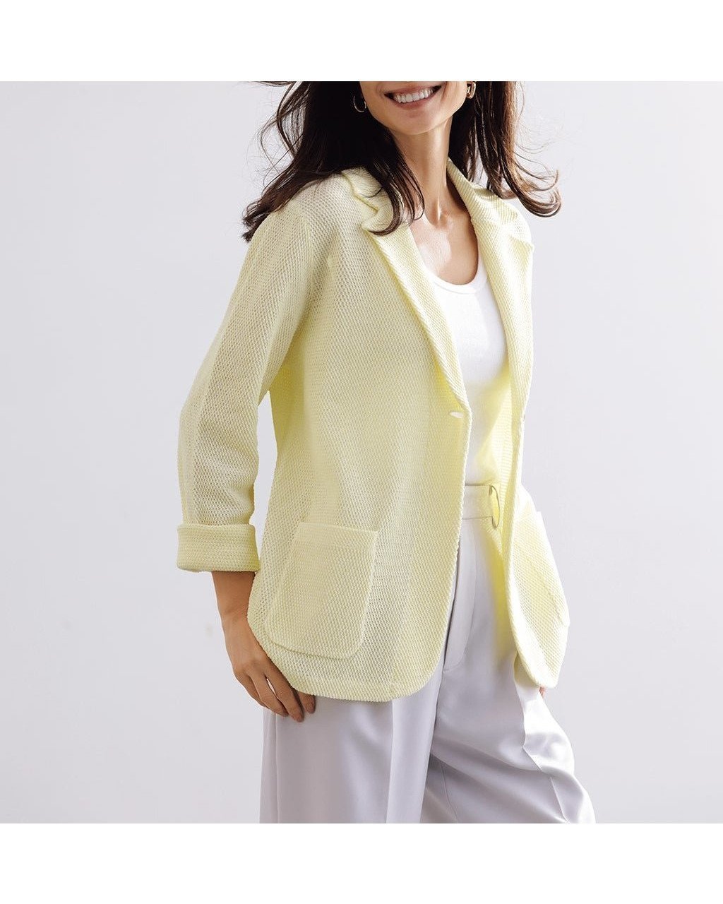 洗練×快適を両立する大人のニットジャケット 人気、トレンドファッション・服の通販 founy(ファニー) 【ドゥクラッセ/DoCLASSE】 トレンドファッション・スタイル  Fashion Trends ファッション、ブランド PICK UP! Fashion Brand Pick Up ファッション Fashion レディースファッション WOMEN アウター Coat Outerwear ジャケット Jackets テーラードジャケット Tailored Jackets NEW・新作・新着・新入荷 New Arrivals カーディガン Cardigan ジャケット Jacket ダウン Down エレガント 上品 Elegant 鹿の子 Pique |ID:prp329100004392221