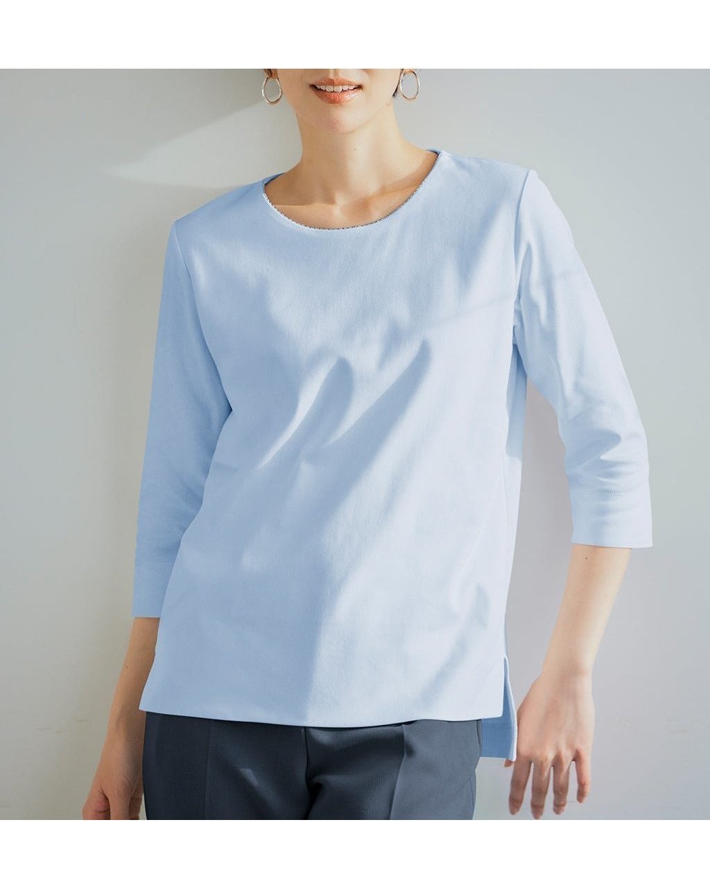 透けない響かないドゥクラッセTシャツ ビーズトリムボートネック 人気、トレンドファッション・服の通販 founy(ファニー) 【ドゥクラッセ/DoCLASSE】 トレンドファッション・スタイル  Fashion Trends ファッション、ブランド PICK UP! Fashion Brand Pick Up ファッション Fashion レディースファッション WOMEN トップス・カットソー Tops/Tshirt シャツ/ブラウス Shirts/Blouses ロング / Tシャツ T-Shirts カットソー Cut and Sewn インナー Inner カットソー Cut And Sew シンプル Simple ジャケット Jacket ジュエリー Jewelry ダブル Double デニム Denim 定番 Standard なめらか Smooth パール Pearl フロント Front プレミアム Premium ベーシック Basic 半袖 Short Sleeve おすすめ Recommend エレガント 上品 Elegant ビジネス 仕事 通勤 Business |ID:prp329100004392247