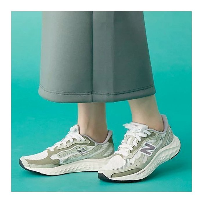 【今こそチェックしたい!最旬ハイテクスニーカー特集】new balance,asics,Salomon,MIZUNO,D.A.T.E. 人気、トレンドファッション・服の通販 founy(ファニー) 【ニューバランス/new balance】 【アシックス/asics】 【サロモン/Salomon】 【ミズノ/MIZUNO】 【デイト/D.A.T.E.】 トレンドファッション・スタイル  Fashion Trends ファッション、ブランド PICK UP! Fashion Brand Pick Up ファッション Fashion レディースファッション WOMEN シューズ Shoes スタイリッシュ Stylish モチーフ Motif ランニング Running 軽量 Lightweight イエロー Yellow スニーカー Sneakers ミックス Mix メタリック Metallic エレガント 上品 Elegant 人気 Popularity スリム Slim フォルム Form レース Race 今季 This Season 楽ちん Easy クッション Cushion シルバー Silver バランス Balance ベスト Vest メッシュ Mesh クール Cool 定番 Standard 2022年 2022 2022 春夏 S/S Ss,Spring/Summer,2022 イタリア Italy |ID:stp329100000006178