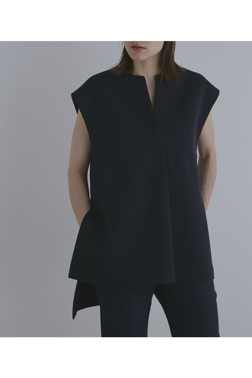 立体的なフォルムが魅力のノースリーブオーバーブラウス 人気、トレンドファッション・服の通販 founy(ファニー) 【ル フィル/LE PHIL】 トレンドファッション・スタイル  Fashion Trends ファッション、ブランド PICK UP! Fashion Brand Pick Up ファッション Fashion レディースファッション WOMEN アウター Coat Outerwear ジャケット Jackets インナー Inner ジャケット Jacket ストレッチ Stretch フォルム Form ベスト Vest エレガント 上品 Elegant 再入荷 Restock/Back In Stock/Re Arrival |ID:prp329100003133140