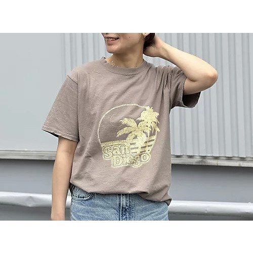 ノスタルジックな風合い漂う ヴィンテージリメイクTシャツ〈San Diego〉 人気、トレンドファッション・服の通販 founy(ファニー) 【クチュールドアダム/COUTURE D'ADAM】 トレンドファッション・スタイル  Fashion Trends ファッション、ブランド PICK UP! Fashion Brand Pick Up ファッション Fashion レディースファッション WOMEN トップス・カットソー Tops/Tshirt シャツ/ブラウス Shirts/Blouses ロング / Tシャツ T-Shirts コレクション Collection プリント Print ラバー Rubber リメイク Remake ヴィンテージ Vintage 洗える Washable |ID:prp329100004387778
