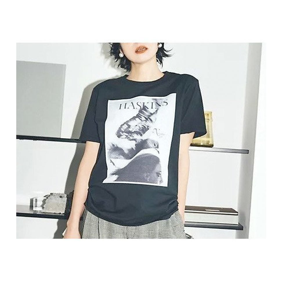 【今年のトレンドTシャツが勢揃い!春夏コーデを彩るマストバイ18選】 人気、トレンドファッション・服の通販 founy(ファニー) 【クチュールドアダム/COUTURE D'ADAM】 【マザー/MOTHER】 【ジェーンスミス/JANE SMITH】 【グッドロックスピード/GOOD ROCK SPEED】 【タンタン/TANGTANG】 トレンドファッション・スタイル Fashion Trends ファッション、ブランド PICK UP! Fashion Brand Pick Up ファッション Fashion レディースファッション WOMEN トップス・カットソー Tops/Tshirt シャツ/ブラウス Shirts/Blouses ロング / Tシャツ T-Shirts 帽子 Hats パーカ Sweats スウェット Sweat アメリカン American キャラクター Character コレクション Collection プリント Print モチーフ Motif ワーク Work ショルダー Shoulder チェリー Cherry ドロップ Drop フィット Fit フロント Front リラックス Relax 洗える Washable パイピング Piping ラバー Rubber リメイク Remake ヴィンテージ Vintage おすすめ Recommend コンパクト Compact バランス Balance |ID:stp329100000006208