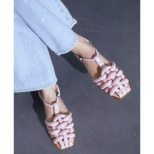 【HEREU/ヘリュー】のふっくら可愛い編み込みサンダル「Cabersa 2」ペールピンクで春夏を華やかに 人気、トレンドファッション・服の通販 founy(ファニー) 【ヘリュー/HEREU】 トレンドファッション・スタイル  Fashion Trends トレンド、ファッションスタイル Fashion Trends ファッション Fashion レディースファッション WOMEN おすすめ Recommend クッション Cushion サンダル Sandals ソックス Socks デニム Denim フラット Flat ミックス Mix |ID:prp329100004352445