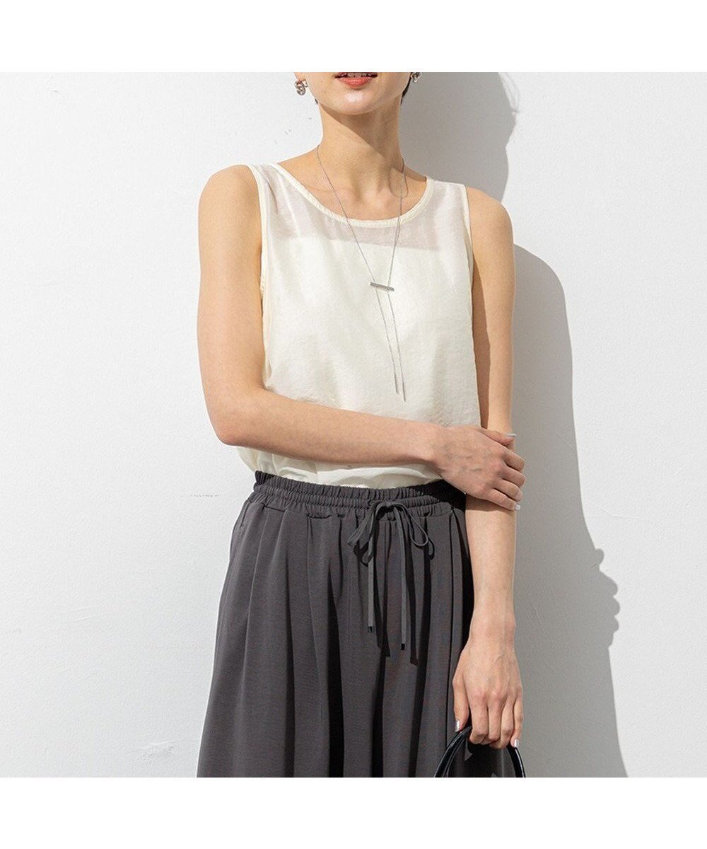 シンプルで涼やかな万能ノースリーブブラウス 人気、トレンドファッション・服の通販 founy(ファニー) 【23区/NIJYUSANKU】 トレンドファッション・スタイル  Fashion Trends ファッション、ブランド PICK UP! Fashion Brand Pick Up ファッション Fashion レディースファッション WOMEN トップス・カットソー Tops/Tshirt キャミソール / ノースリーブ No Sleeves シャツ/ブラウス Shirts/Blouses インナー Inner 春 Spring カーゴパンツ Cargo Pants シアー Sheer シンプル Simple タンク Tank ノースリーブ No Sleeve ワッシャー Washer S/S・春夏 Ss・Spring/Summer NEW・新作・新着・新入荷 New Arrivals 夏 Summer エレガント 上品 Elegant 2025年 2025 2025春夏・S/S Ss,Spring/Summer,2025 |ID:prp329100004552062
