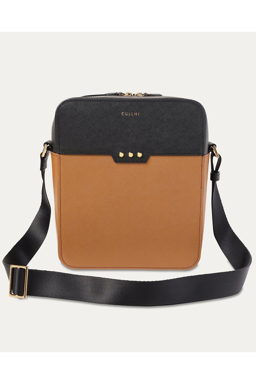 【CULLNI/クルニ】CULLNIのアイコンバッグ、スクエアショルダーで洗練を携える 人気、トレンドファッション・服の通販 founy(ファニー) 【クルニ/CULLNI】 トレンドファッション・スタイル  Fashion Trends トレンド、ファッションスタイル Fashion Trends ファッション Fashion レディースファッション WOMEN バッグ Bag ユニセックス Unisex スタイリッシュ Stylish スタッズ Studs スマート Smart ポケット Pocket NEW・新作・新着・新入荷 New Arrivals 財布 Wallet |ID:prp329100004560640