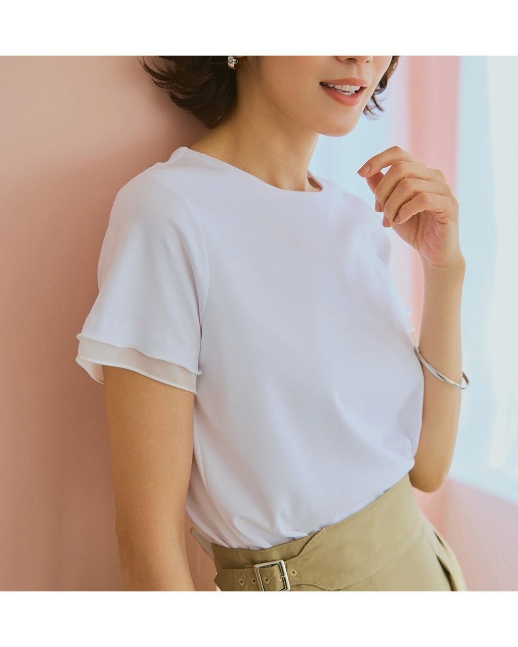 シアー袖が映えるスーピマコットンTシャツで夏を品よく涼しく 人気、トレンドファッション・服の通販 founy(ファニー) 【ドゥクラッセ/DoCLASSE】 トレンドファッション・スタイル  Fashion Trends ファッション、ブランド PICK UP! Fashion Brand Pick Up ファッション Fashion レディースファッション WOMEN トップス・カットソー Tops/Tshirt シャツ/ブラウス Shirts/Blouses ロング / Tシャツ T-Shirts カットソー Cut and Sewn アンダー Under インナー Inner カシミヤ Cashmere カットソー Cut And Sew シアー Sheer シンプル Simple ジャケット Jacket ダブル Double デニム Denim 定番 Standard なめらか Smooth パール Pearl フロント Front ベーシック Basic 半袖 Short Sleeve NEW・新作・新着・新入荷 New Arrivals おすすめ Recommend 夏 Summer ビジネス 仕事 通勤 Business |ID:prp329100004522382