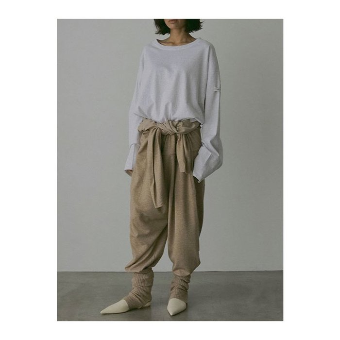 【魅せる大人の最旬スタイル】エトレトウキョウ(ETRE TOKYO) 人気、トレンドファッション・服の通販 founy(ファニー) 【エトレトウキョウ/ETRE TOKYO】 トレンドファッション・スタイル  Fashion Trends ファッション、ブランド PICK UP! Fashion Brand Pick Up ファッション Fashion レディースファッション WOMEN パンツ Pants アウター Coat Outerwear ジャケット Jackets コート Coats トレンチコート Trench Coats トップス・カットソー Tops/Tshirt シャツ/ブラウス Shirts/Blouses ロング / Tシャツ T-Shirts カットソー Cut and Sewn ベロア Velour ニット Knit Tops プルオーバー Pullover ベスト/ジレ Gilets/Vests カーディガン Cardigans スカート Skirt ロングスカート Long Skirt シンプル Simple ジップ Zip フロント Front ブラウジング Browsing NEW・新作・新着・新入荷 New Arrivals インナー Inner コーデュロイ Corduroy ストール Stall ロング Long 秋 Autumn/Fall |ID:stp329100000006266