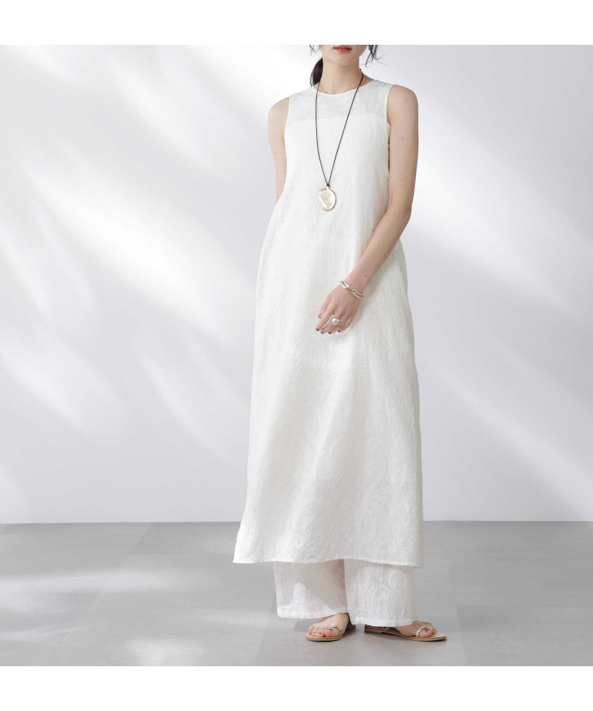 涼しげな透け感が魅力のジャガードノースリーブワンピース 人気、トレンドファッション・服の通販 founy(ファニー) 【ナノ ユニバース/nano universe】 トレンドファッション・スタイル  Fashion Trends ファッション、ブランド PICK UP! Fashion Brand Pick Up ファッション Fashion レディースファッション WOMEN ワンピース Dress 2025年 2025 おすすめ Recommend インド India シアー Sheer セットアップ Set Up ノースリーブ No Sleeve メッシュ Mesh モチーフ Motif 夏 Summer |ID:prp329100004564080