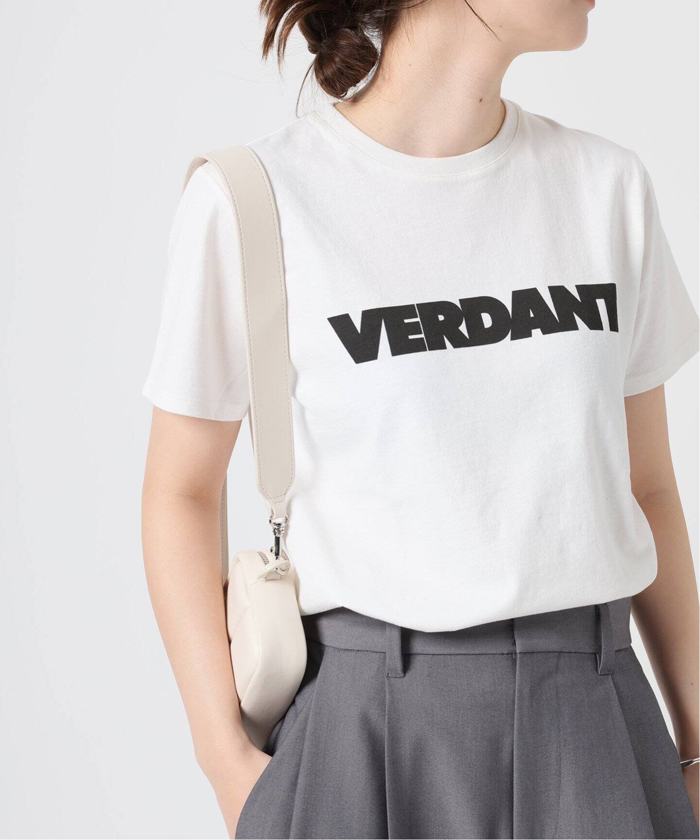 【JOURNAL STANDARD/ジャーナルスタンダード】モノトーンで魅せる、上品ミニマルなロゴTシャツ 人気、トレンドファッション・服の通販 founy(ファニー) 【ジャーナルスタンダード/JOURNAL STANDARD】 トレンドファッション・スタイル  Fashion Trends ファッション、ブランド PICK UP! Fashion Brand Pick Up ファッション Fashion レディースファッション WOMEN トップス・カットソー Tops/Tshirt シャツ/ブラウス Shirts/Blouses ロング / Tシャツ T-Shirts 2025年 2025 2025春夏・S/S Ss,Spring/Summer,2025 |ID:prp329100004527884