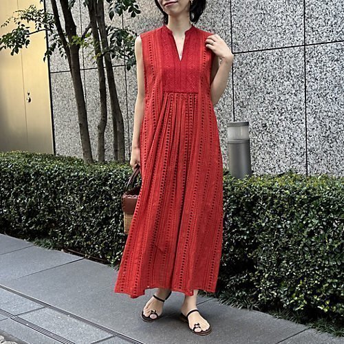 繊細なカットワークで魅せる 大人のレースワンピース 人気、トレンドファッション・服の通販 founy(ファニー) 【ヌキテパ/NE QUITTEZ PAS】 トレンドファッション・スタイル  Fashion Trends ファッション、ブランド PICK UP! Fashion Brand Pick Up ファッション Fashion レディースファッション WOMEN トップス・カットソー Tops/Tshirt ワンピース Dress ドレス Party Dresses サークル Circle ストライプ Stripe タッセル Tassel ドレス Dress モダン Modern モチーフ Motif リボン Ribbon レース Race ワーク Work 定番 Standard 洗える Washable |ID:prp329100004563640