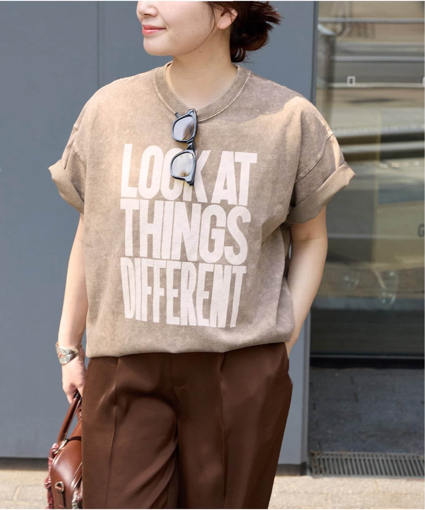 【JOURNAL STANDARD/ジャーナルスタンダード】着るだけでサマになる ラウンド裾ロゴTシャツ 人気、トレンドファッション・服の通販 founy(ファニー) 【ジャーナルスタンダード/JOURNAL STANDARD】 トレンドファッション・スタイル  Fashion Trends ファッション、ブランド PICK UP! Fashion Brand Pick Up ファッション Fashion レディースファッション WOMEN トップス・カットソー Tops/Tshirt シャツ/ブラウス Shirts/Blouses ロング / Tシャツ T-Shirts 2025年 2025 2025春夏・S/S Ss,Spring/Summer,2025 |ID:prp329100004540033