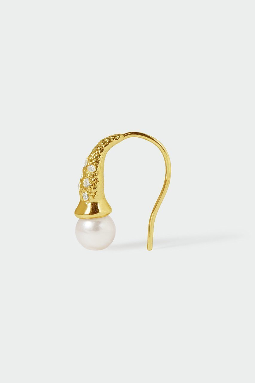【AYAMI jewelry/アヤミ ジュエリー】やわらかな光沢が宿る、円錐フォルムのモダンパールピアス 人気、トレンドファッション・服の通販 founy(ファニー) 【アヤミ ジュエリー/AYAMI jewelry】 トレンドファッション・スタイル  Fashion Trends トレンド、ファッションスタイル Fashion Trends ファッション Fashion レディースファッション WOMEN ジュエリー Jewelry リング Rings イヤリング Earrings イヤリング Earrings クール Cool シンプル Simple スタイリッシュ Stylish パール Pearl フォルム Form NEW・新作・新着・新入荷 New Arrivals |ID:prp329100004576702