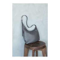 【イタリア発・大人のための上質バッグ最新コレクション】IACUCCI(イアクッチ) 人気、トレンドファッション・服の通販 founy(ファニー) 【イアクッチ/IACUCCI】 トレンドファッション・スタイル  Fashion Trends ファッション、ブランド PICK UP! Fashion Brand Pick Up ファッション Fashion レディースファッション WOMEN バッグ Bag ポーチ Pouches キャップ Cap グラデーション Gradation サンダル Sandals ショルダー Shoulder スエード Suede スニーカー Sneakers 人気 Popularity バケツ Bucket ベーシック Basic 夏 Summer 旅行 Travel NEW・新作・新着・新入荷 New Arrivals エレガント 上品 Elegant なめらか Smooth ポケット Pocket リュック Ruck Sack おすすめ Recommend ビジネス 仕事 通勤 Business コンパクト Compact シンプル Simple フォルム Form プリント Print ワンポイント One Point 財布 Wallet |ID:stp329100000006359