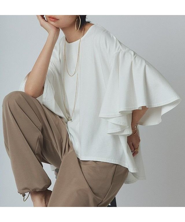 上品な光沢と華やかさを纏う デュポンカットソーフリルトップス 人気、トレンドファッション・服の通販 founy(ファニー) 【ピエロ/Pierrot】 トレンドファッション・スタイル  Fashion Trends プチプライス、格安、低価格 Affordable ファッション Fashion レディースファッション WOMEN トップス・カットソー Tops/Tshirt シャツ/ブラウス Shirts/Blouses ロング / Tシャツ T-Shirts 2025年 2025 2025春夏・S/S Ss,Spring/Summer,2025 カットソー Cut And Sew フリル Frills フレア Flare プチプライス・低価格 Affordable エレガント 上品 Elegant |ID:prp329100004572060
