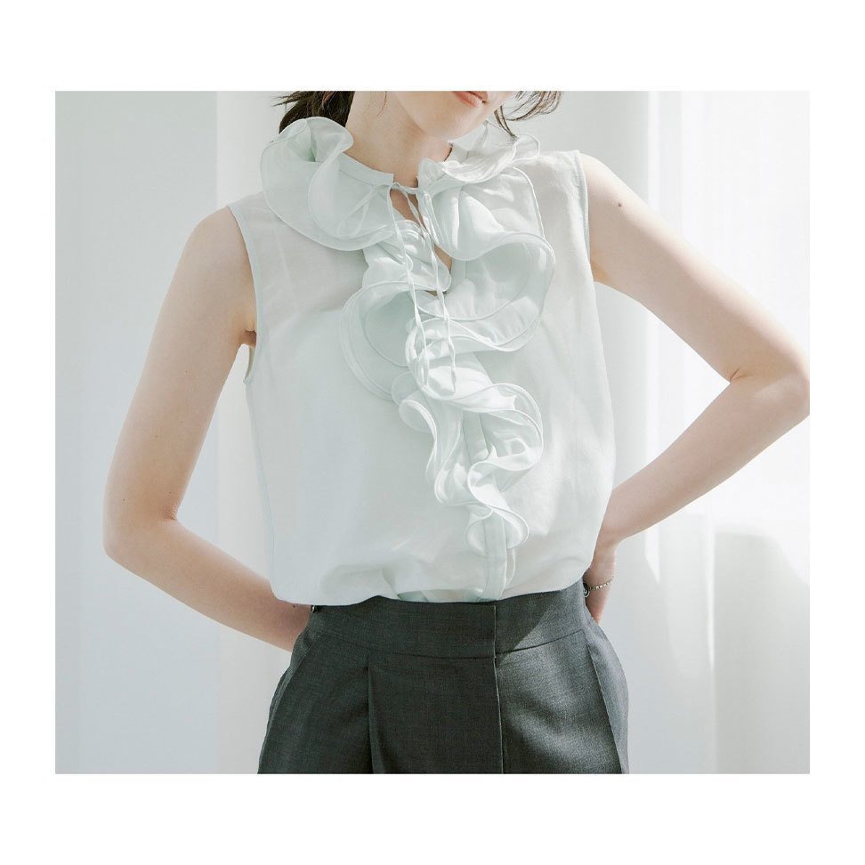 【ラッフルで叶える大人フェミニンスタイル!人気ブランドの華やかアイテム】anuans、FRAY I.D 人気、トレンドファッション・服の通販 founy(ファニー) 【アニュアンス/anuans】 【フレイ アイディー/FRAY I.D】 【ナチュラルクチュール/natural couture】 【セルフォード/CELFORD】 【プロポーション ボディドレッシング/PROPORTION BODY DRESSING】 トレンドファッション・スタイル Fashion Trends トレンド、ファッションスタイル Fashion Trends ファッション Fashion レディースファッション WOMEN トップス・カットソー Tops/Tshirt シャツ/ブラウス Shirts/Blouses ワンピース Dress キャミワンピース No Sleeve Dresses ニット Knit Tops なめらか Smooth インナー Inner エアリー Airy シアー Sheer シルク Silk シンプル Simple ラッフル Raffle エレガント 上品 Elegant 吸水 Water Absorption キャミソール Camisole シフォン Chiffon ストレート Straight スリット Slit チェック Check フェミニン Feminine プリント Print 夏 Summer 無地 Plain Color 秋 Autumn/Fall 2025年 2025 2025春夏・S/S Ss,Spring/Summer,2025 |ID:stp329100000006370