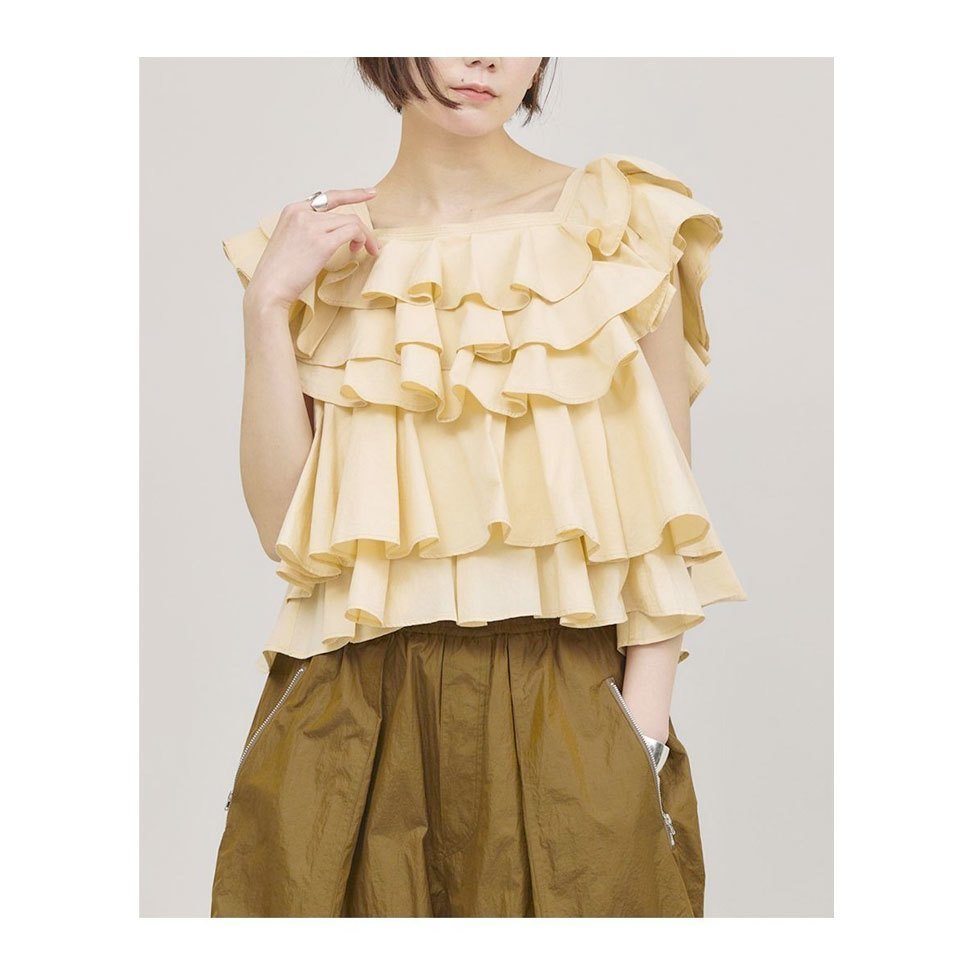 【ラッフルで魅せる、大人のモード&フェミニンスタイル!揺れ感が今っぽい華やぎアイテム】Curensology、allureville、LE PHIL 人気、トレンドファッション・服の通販 founy(ファニー) 【カレンソロジー/Curensology】 【アルアバイル/allureville】 【マリリンムーン/MARILYN MOON】 【アナイ/ANAYI】 【ル フィル/LE PHIL】 トレンドファッション・スタイル Fashion Trends トレンド、ファッションスタイル Fashion Trends ファッション Fashion レディースファッション WOMEN トップス・カットソー Tops/Tshirt シャツ/ブラウス Shirts/Blouses ロング / Tシャツ T-Shirts プルオーバー Pullover カットソー Cut and Sewn キャミソール / ノースリーブ No Sleeves ワンピース Dress チュニック Tunic ドレス Party Dresses インド India ショート Short スリーブ Sleeve バランス Balance フリル Frills ボトム Bottom おすすめ Recommend アシンメトリー Asymmetry カーディガン Cardigan ジャケット Jacket デニム Denim フロント Front ラッフル Raffle ロング Long シアー Sheer ネップ Nep Yarn オーガンジー Organdy |ID:stp329100000006372