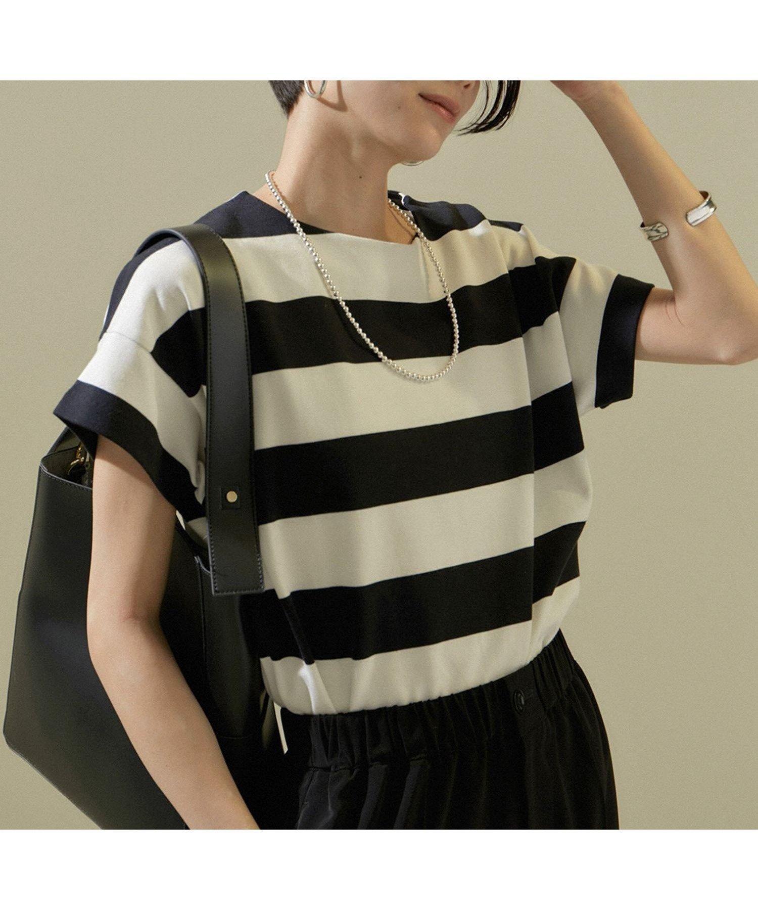 【SALON adam et rope'/サロン アダム エ ロペ】新色登場!美シルエットが叶う ポンチ素材フレンチスリーブTシャツ 人気、トレンドファッション・服の通販 founy(ファニー) 【サロン アダム エ ロペ/SALON adam et rope'】 トレンドファッション・スタイル  Fashion Trends トレンド、ファッションスタイル Fashion Trends ファッション Fashion レディースファッション WOMEN トップス・カットソー Tops/Tshirt シャツ/ブラウス Shirts/Blouses ロング / Tシャツ T-Shirts クロップド Cropped コンパクト Compact ショート Short スリーブ Sleeve トレンド Trend バランス Balance フィット Fit フレンチ French ボーダー Border ワイド Wide 人気 Popularity 定番 Standard 無地 Plain Color |ID:prp329100004502902