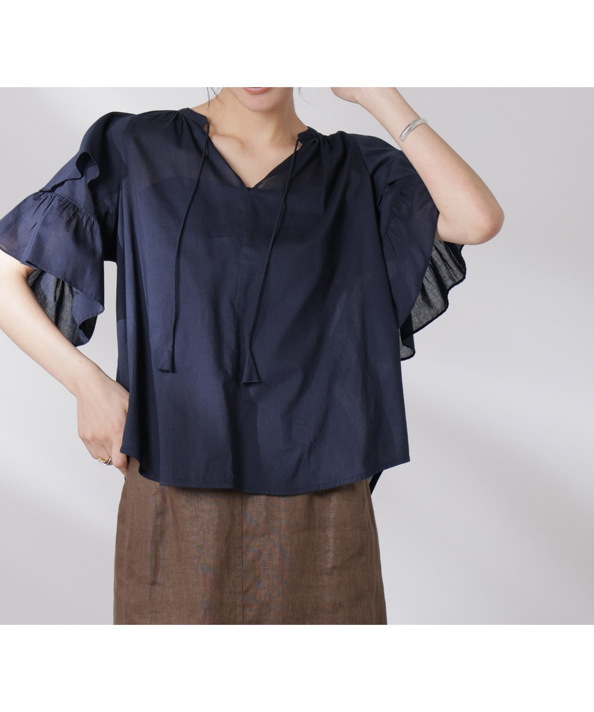 二段フリル袖で華やぐ、柔らかコットンボイルのインド製カジュアルブラウス 人気、トレンドファッション・服の通販 founy(ファニー) 【ナノ ユニバース/nano universe】 トレンドファッション・スタイル  Fashion Trends ファッション、ブランド PICK UP! Spotlight on Fashion Brands ファッション Fashion レディースファッション WOMEN トップス・カットソー Tops/Tshirt シャツ/ブラウス Shirts/Blouses アクセサリー Accessories インド India ウォッシャブル Washable ギャザー Gather サンダル Sandals デニム Denim ネップ Nep Yarn パープル Purple フェミニン Feminine フリル Frills プリント Print ベーシック Basic リボン Ribbon リラックス Relax おすすめ Recommend 夏 Summer 2025年 2025 2025春夏・S/S Ss,Spring/Summer,2025 |ID:prp329100004571255