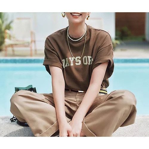 【Americana/アメリカーナ】累計4,273枚超えの大ヒットTシャツ「DAYS OFF T」に旬のブラウンが登場! 人気、トレンドファッション・服の通販 founy(ファニー) 【アメリカーナ/Americana】 トレンドファッション・スタイル  Fashion Trends トレンド・ファッションスタイル Fashion Trends & Styles ファッション Fashion レディースファッション Ladies' Fashion Online トップス・カットソー Tops/Tshirt シャツ/ブラウス Shirts/Blouses ロング / Tシャツ T-Shirts コラボ Collaboration スリット Slit デニム Denim ボトム Bottom ワイド Wide 洗える Washable |ID:prp329100003274462