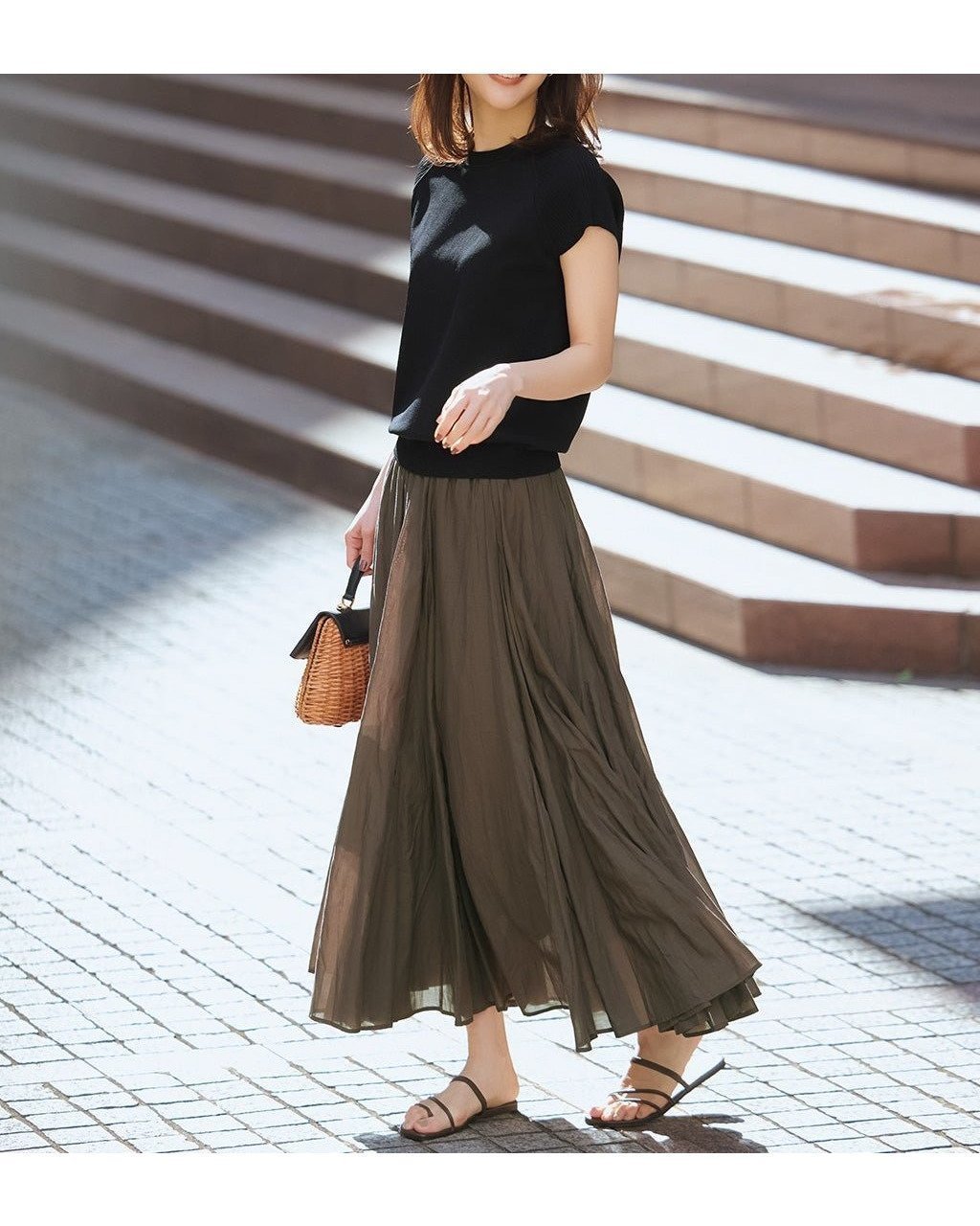 軽やかに揺れて華やぐ 清涼感あふれるコットンボイルのフレアスカート 人気、トレンドファッション・服の通販 founy(ファニー) 【ドゥクラッセ/DoCLASSE】 トレンドファッション・スタイル  Fashion Trends ファッション、ブランド PICK UP! Spotlight on Fashion Brands ファッション Fashion レディースファッション Ladies' Fashion Online スカート Skirt Aライン/フレアスカート Flared A-Line Skirts フレア Flare エレガント 上品 Elegant |ID:prp329100004524185