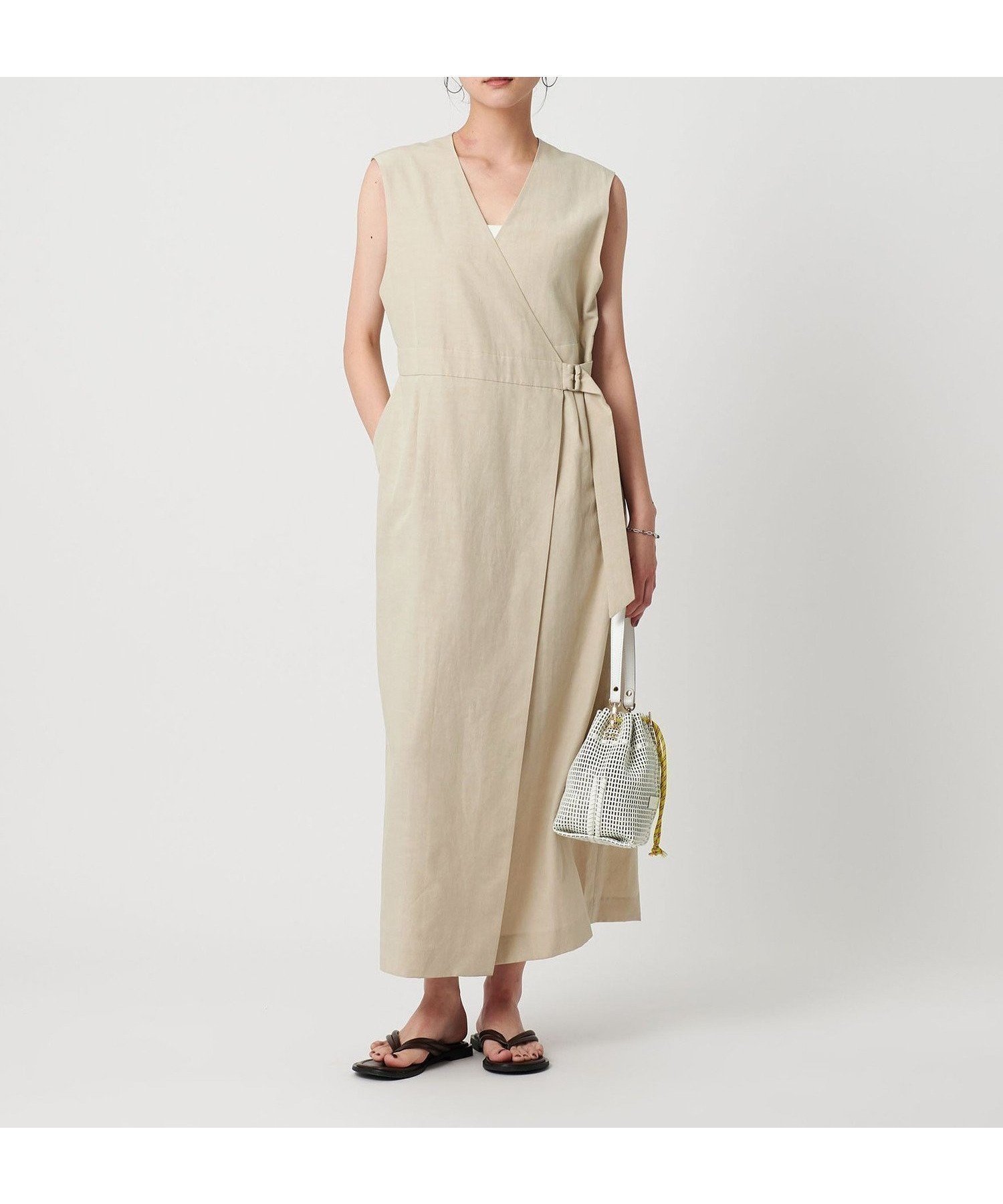 【BEAUTY&YOUTH / UNITED ARROWS/ビューティ&ユース ユナイテッドアローズ】上品なレイヤードが楽しめるラップデザインワンピース 人気、トレンドファッション・服の通販 founy(ファニー) 【ビューティ&ユース ユナイテッドアローズ/BEAUTY&YOUTH / UNITED ARROWS】 トレンドファッション・スタイル  Fashion Trends ファッション、ブランド PICK UP! Spotlight on Fashion Brands ファッション Fashion レディースファッション Ladies' Fashion Online ワンピース Dress ベルト Belts インナー Inner キャップ Cap サンダル Sandals スニーカー Sneakers ノースリーブ No Sleeve ポケット Pocket ラップ Wrap 夏 Summer 春 Spring S/S・春夏 Ss・Spring/Summer |ID:prp329100004575042