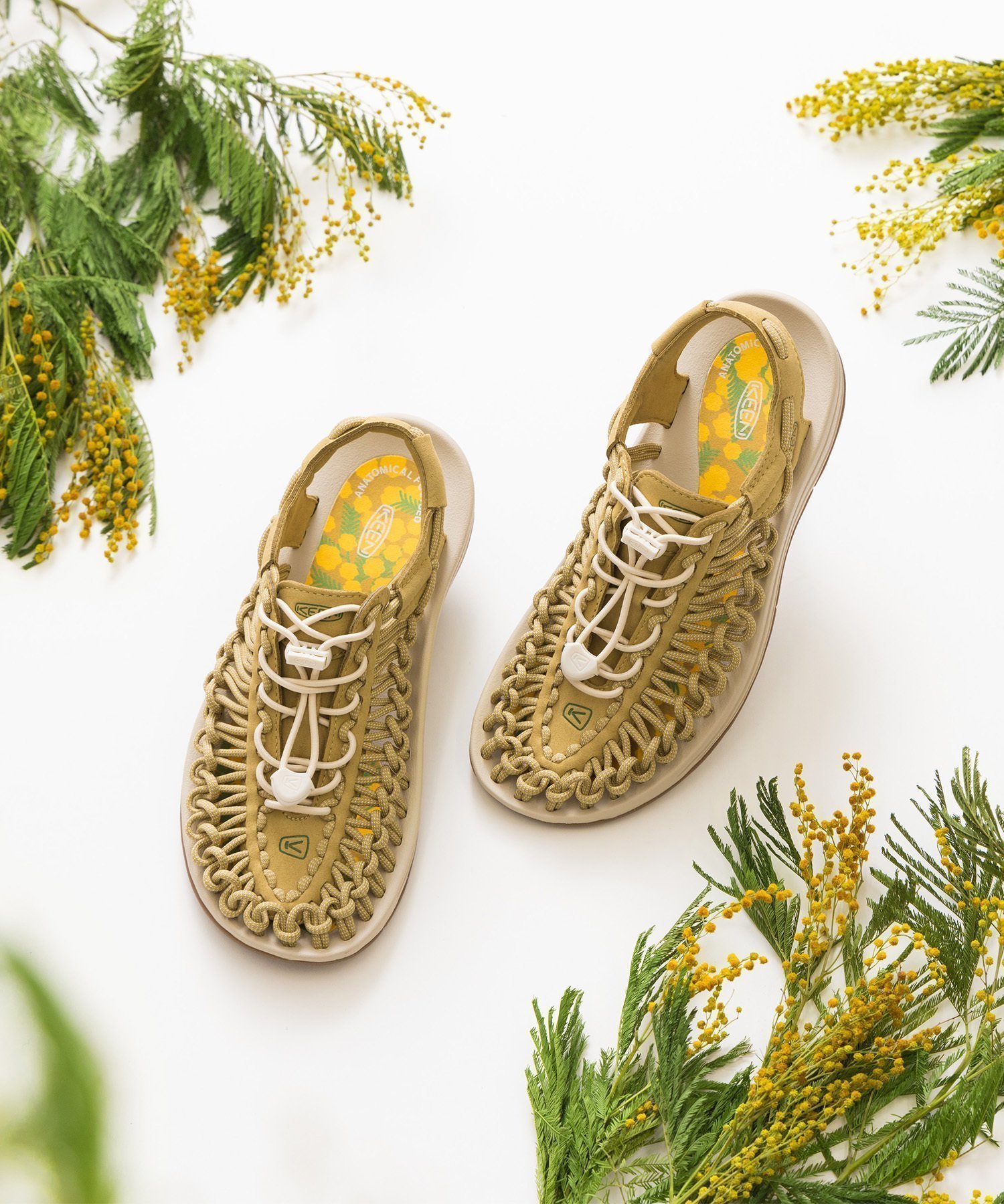 【キーン / KEEN】履くたびに新しい発見がある次世代スニーカー「Open Air Sneaker」 人気、トレンドファッション・服の通販 founy(ファニー) 【キーン/KEEN】 トレンドファッション・スタイル  Fashion Trends ファッション、ブランド PICK UP! Spotlight on Fashion Brands ファッション Fashion レディースファッション Ladies' Fashion Online アウトドア Outdoor クッション Cushion コレクション Collection 軽量 Lightweight サンダル Sandals スニーカー Sneakers フィット Fit ラウンド Round |ID:prp329100004588025