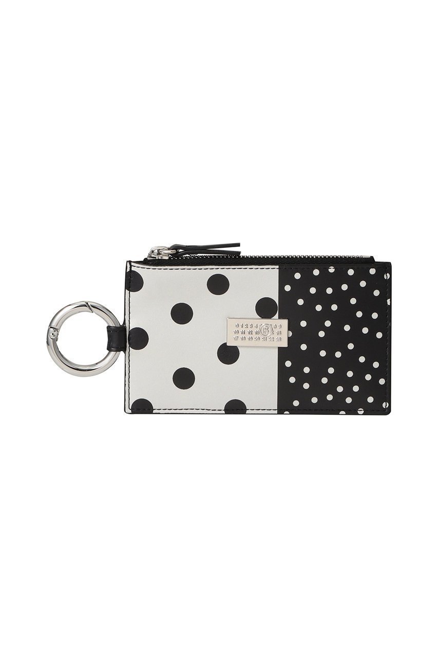 【MM6 Maison Martin Margiela/エムエム6 メゾン マルタン マルジェラ】小粋な個性で差がつく 遊び心あふれるプリントウォレット 人気、トレンドファッション・服の通販 founy(ファニー) 【エムエム6 メゾン マルタン マルジェラ/MM6 Maison Martin Margiela】 トレンドファッション・スタイル  Trendy Fashion & Style ファッション、ブランド PICK UP! Must-Have Online Fashion Brands ファッション Fashion レディースファッション Fashion for Women ミニ財布・二つ折り財布 Wallets & Card Cases 2025年 2025 2025-2026秋冬・A/W Autumn/Winter 2025–26 AW25–26 ユニセックス Unisex, Genderless ウォレット Wallet ジップ Zip, Zipper スタイリッシュ Stylish, Fashionable プリント Print, Printed Pattern ポケット Pocket, Pocket Detail 定番 Standard, Basic Item 無地 Plain, Solid Color A/W・秋冬 Autumn/Winter 財布 Wallet, Purse |ID:prp329100004601616