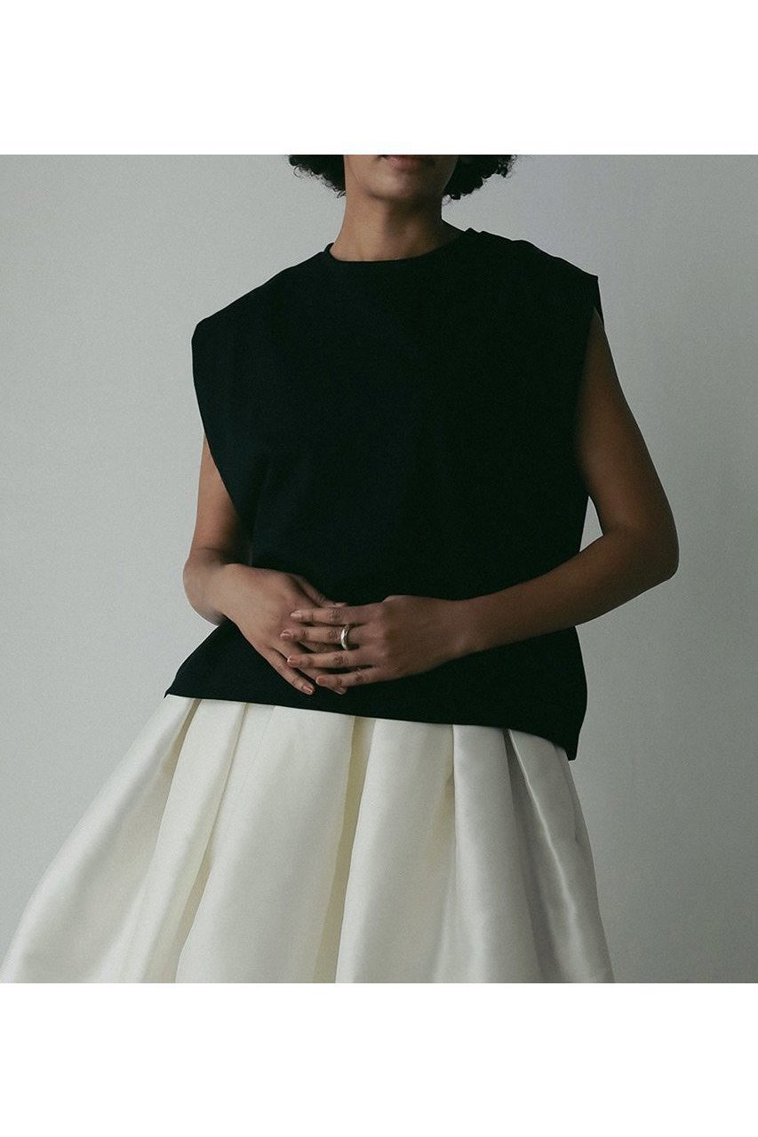 【ハー / HER.】のコットンノースリーブプルオーバー 人気、トレンドファッション・服の通販 founy(ファニー) 【ハー/HER.】 トレンドファッション・スタイル  Trendy Fashion & Style ファッション、ブランド PICK UP! Must-Have Online Fashion Brands ファッション Fashion レディースファッション Fashion for Women トップス・カットソー Cut & Sew Tops キャミソール&ノースリーブ Camisoles & Sleeveless Tops シャツ・ブラウス・オフィスカジュアル Elegant Blouses & Button-Ups ロングTシャツ・Tシャツ Longline T-Shirts & Tees カジュアルプルオーバー・ニットトップス Pullovers & Knit Tops / Casual Pullovers カットソー・ベーシックTシャツ Cut-and-Sewn Tops / Stretch Tees & Basics キャミソール Camisole, Spaghetti Strap Top タンク Tank Top, Sleeveless Top ボトム Bottoms, Lower Wear 夏 Summer 新作・新入荷 New Arrivals / New In |ID:prp329100004612537