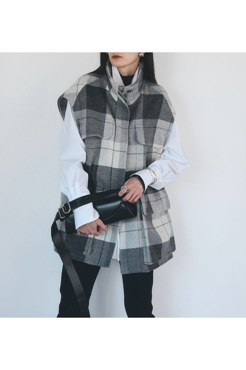 【カオス / Chaos】のスーペリヤヌスベスト 人気、トレンドファッション・服の通販 founy(ファニー) 【カオス/Chaos】 トレンドファッション・スタイル  Trendy Fashion & Style ファッション、ブランド PICK UP! Must-Have Online Fashion Brands ファッション Fashion レディースファッション Fashion for Women アウター Coat / Outerwear Collection レディースジャケット・軽アウター Jackets ジャケット Jacket, Outerwear スタンド Stand Collar, Upright Stand ドロップ Drop Shoulder, Dropped Style ブルゾン Blouson, Bomber Jacket ベスト Vest, Waistcoat 新作・新入荷 New Arrivals / New In |ID:prp329100004613313