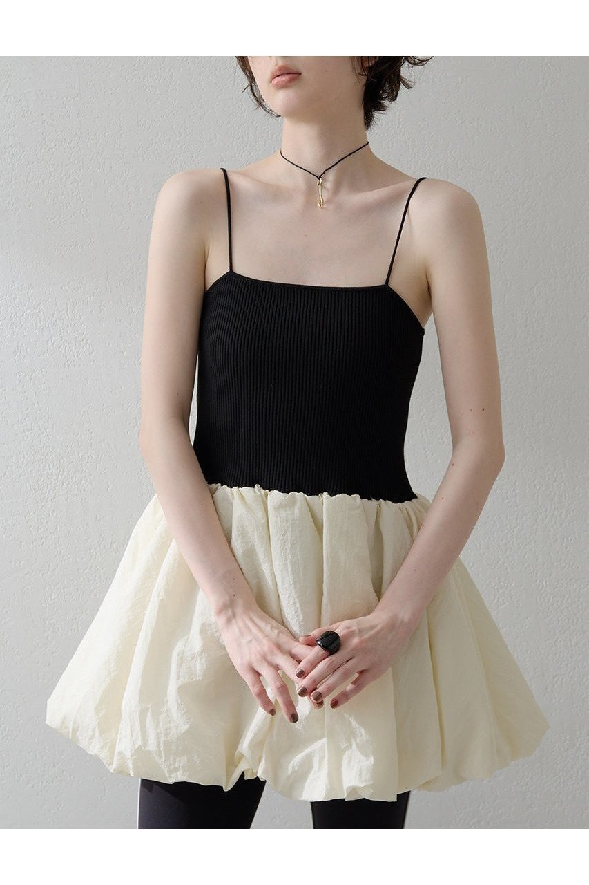 【ウィムガゼット / Whim Gazette】の【THE PAUSE】バルーンニットキャミ 人気、トレンドファッション・服の通販 founy(ファニー) 【ウィムガゼット/Whim Gazette】 トレンドファッション・スタイル  Trendy Fashion & Style ファッション、ブランド PICK UP! Must-Have Online Fashion Brands ファッション Fashion レディースファッション Fashion for Women トップス・カットソー Cut & Sew Tops ニット Knit Tops & Sweaters キャミソール&ノースリーブ Camisoles & Sleeveless Tops カジュアルプルオーバー・ニットトップス Pullovers & Knit Tops / Casual Pullovers 2025年 2025 2025-2026秋冬・A/W Autumn/Winter 2025–26 AW25–26 おすすめ Recommended / Our Picks キャミソール Camisole, Spaghetti Strap Top コンビ Combo, Combination Style ジャケット Jacket, Outerwear タフタ Taffeta, Structured Fabric ドッキング Docking, Mixed Material バルーン Balloon, Balloon Silhouette ワイド Wide, Wide Fit A/W・秋冬 Autumn/Winter |ID:prp329100004614099