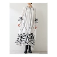 【ウィムガゼットの人気アイテムで叶える大人の抜け感スタイル】Whim Gazette(ウィムガゼット) 人気、トレンドファッション・服の通販 founy(ファニー) 【ウィムガゼット/Whim Gazette】 トレンドファッション・スタイル  Trendy Fashion & Style ファッション、ブランド PICK UP! Must-Have Online Fashion Brands ファッション Fashion レディースファッション Fashion for Women アウター Coat / Outerwear Collection レディースジャケット・軽アウター Jackets ブルゾンジャケット・スポーティアウター Blouson Jackets MA-1ジャケット MA-1 Bomber Jackets / Flight Jackets コート・ロングコート・ピーコート Long Coats, Peacoats & More トップス・カットソー Cut & Sew Tops シャツ・ブラウス・オフィスカジュアル Elegant Blouses & Button-Ups ニット Knit Tops & Sweaters キャミソール&ノースリーブ Camisoles & Sleeveless Tops カジュアルプルオーバー・ニットトップス Pullovers & Knit Tops / Casual Pullovers ポロシャツ・きれいめカジュアル Smart-Casual Polo Tops ロングTシャツ・Tシャツ Longline T-Shirts & Tees カットソー・ベーシックTシャツ Cut-and-Sewn Tops / Stretch Tees & Basics ベロアトップス Velour Tops / Velvet-Look Items ワンピース Dresses チュニック Tunic Tops & Dresses 2025年 2025 2025-2026秋冬・A/W Autumn/Winter 2025–26 AW25–26 ショルダー Shoulder, Shoulder Strap ジャケット Jacket, Outerwear ツイル Twist, Twisted Detail ドロップ Drop Shoulder, Dropped Style バランス Balance, Style Balance フォルム Silhouette, Form ブルゾン Blouson, Bomber Jacket ボトム Bottoms, Lower Wear |ID:stp329100000006519