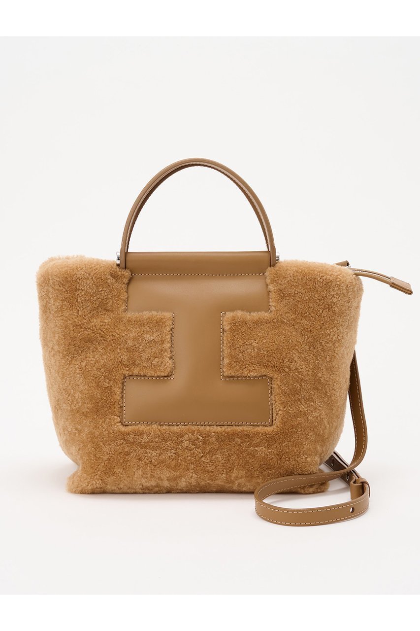 【イアクッチ / IACUCCI】のソルベット S MONTONE/RUGA 人気、トレンドファッション・服の通販 founy(ファニー) 【イアクッチ/IACUCCI】 トレンドファッション・スタイル  Trendy Fashion & Style ファッション、ブランド PICK UP! Must-Have Online Fashion Brands ファッション Fashion レディースファッション Fashion for Women バッグ Bags コレクション Collection, Seasonal Line コンパクト Compact, Small Size 財布 Wallet, Purse チャーム Charm, Pendant 人気 Popular, Best Seller ポーチ Pouch, Small Case ムートン Shearling, Mouton 冬 Winter / This Winter A/W・秋冬 Autumn/Winter おすすめ Recommended / Our Picks 旅行 Travel エレガント 上品 Elegant 2025年 2025 2025-2026秋冬・A/W Autumn/Winter 2025–26 AW25–26 |ID:prp329100004615908