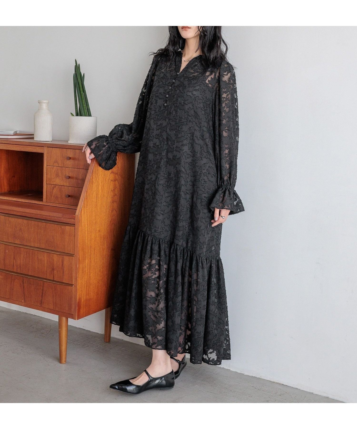 【ローリーズファーム/LOWRYS FARM】の【dayme】シアージャガードワンピース 人気、トレンドファッション・服の通販 founy(ファニー) 【ローリーズファーム/LOWRYS FARM】 トレンドファッション・スタイル  Trendy Fashion & Style プチプライス、格安、低価格 Affordable Fashion Finds ファッション Fashion レディースファッション Fashion for Women ワンピース Dresses シアー Sheer, See-Through フラワー Flower, Floral ボタニカル Botanical, Floral Pattern モチーフ Motif, Design Theme エレガント 上品 Elegant |ID:prp329100004629666