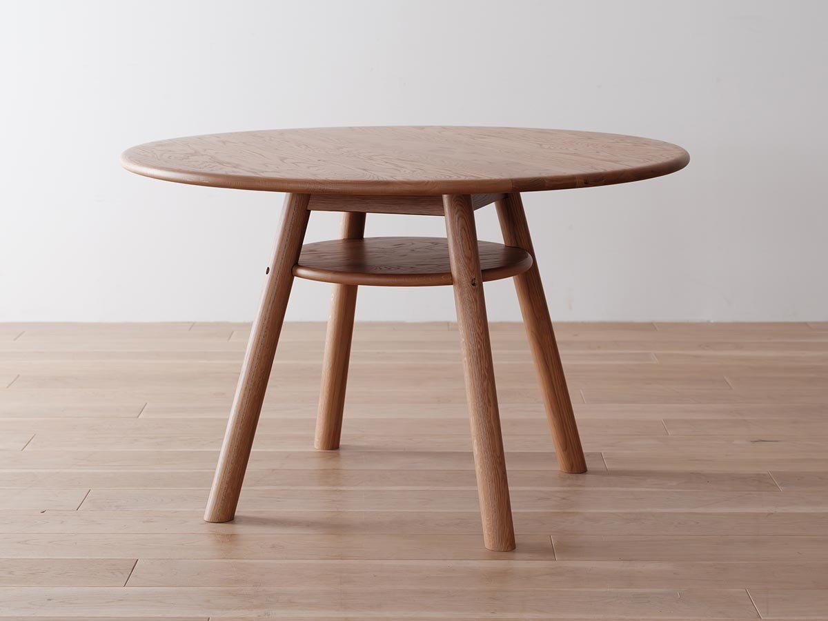 【サラ / SALA】のCircle Dining Table 112 / サークルダイニングテーブル 直径112cm 人気、トレンドファッション・服の通販 founy(ファニー) 【サラ/SALA / GOODS】 トレンドファッション・スタイル  Trendy Fashion & Style インテリア・デザイナーズ家具 Top Interior & Designer Furniture コーティング Coating, Coated Finish テーブル Table, Dining Table ラウンド Round, Round Neck ホーム・キャンプ・アウトドア・お取り寄せ Home Living / Home & Lifestyle / Camping Gear / Outdoor Camping 家具・インテリア Home Furniture & Interior. Stylish & Functional Living Spaces テーブル Dining, Coffee & Side Tables ダイニングテーブル・食卓テーブル Dining Tables |ID:prp329100004549377
