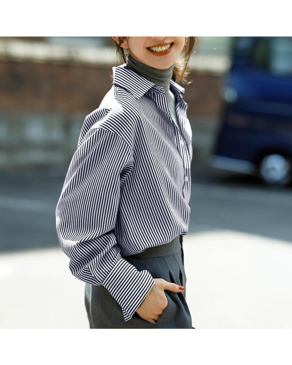 【ドゥクラッセ / DoCLASSE】のダブルポケット・ワイドカフスシャツ 人気、トレンドファッション・服の通販 founy(ファニー) 【ドゥクラッセ/DoCLASSE】 トレンドファッション・スタイル  Trendy Fashion & Style ファッション、ブランド PICK UP! Must-Have Online Fashion Brands ファッション Fashion レディースファッション Fashion for Women トップス・カットソー Cut & Sew Tops シャツ・ブラウス・オフィスカジュアル Elegant Blouses & Button-Ups なめらか Smooth, Silky Texture カフス Cuff Design ダブル Double, Double-Breasted トレンド Trend, Trending Now ドレープ Drape, Draping Fabric ベーシック Basic, Essential ポケット Pocket, Pocket Detail ワイド Wide, Wide Fit 人気 Popular, Best Seller 定番 Standard, Basic Item |ID:prp329100004638418