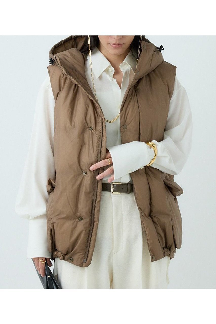 【カオス / Chaos】のREMI RELIEF別注ダウンベスト 人気、トレンドファッション・服の通販 founy(ファニー) 【カオス/Chaos】 トレンドファッション・スタイル  Trendy Fashion & Style ファッション、ブランド PICK UP! Must-Have Online Fashion Brands ファッション Fashion レディースファッション Fashion for Women アウター Coat / Outerwear Collection レディースジャケット・軽アウター Jackets 軽量 Lightweight, Ultra Light ジャケット Jacket, Outerwear ダウン Down, Puffer 人気 Popular, Best Seller フロント Front, Front Design ベスト Vest, Waistcoat ポケット Pocket, Pocket Detail 別注 Limited Edition, Custom Order おすすめ Recommended / Our Picks 2023年 2023 2023-2024秋冬・A/W Autumn/Winter 2023–24 AW23–24 新作・新入荷 New Arrivals / New In |ID:prp329100004710727