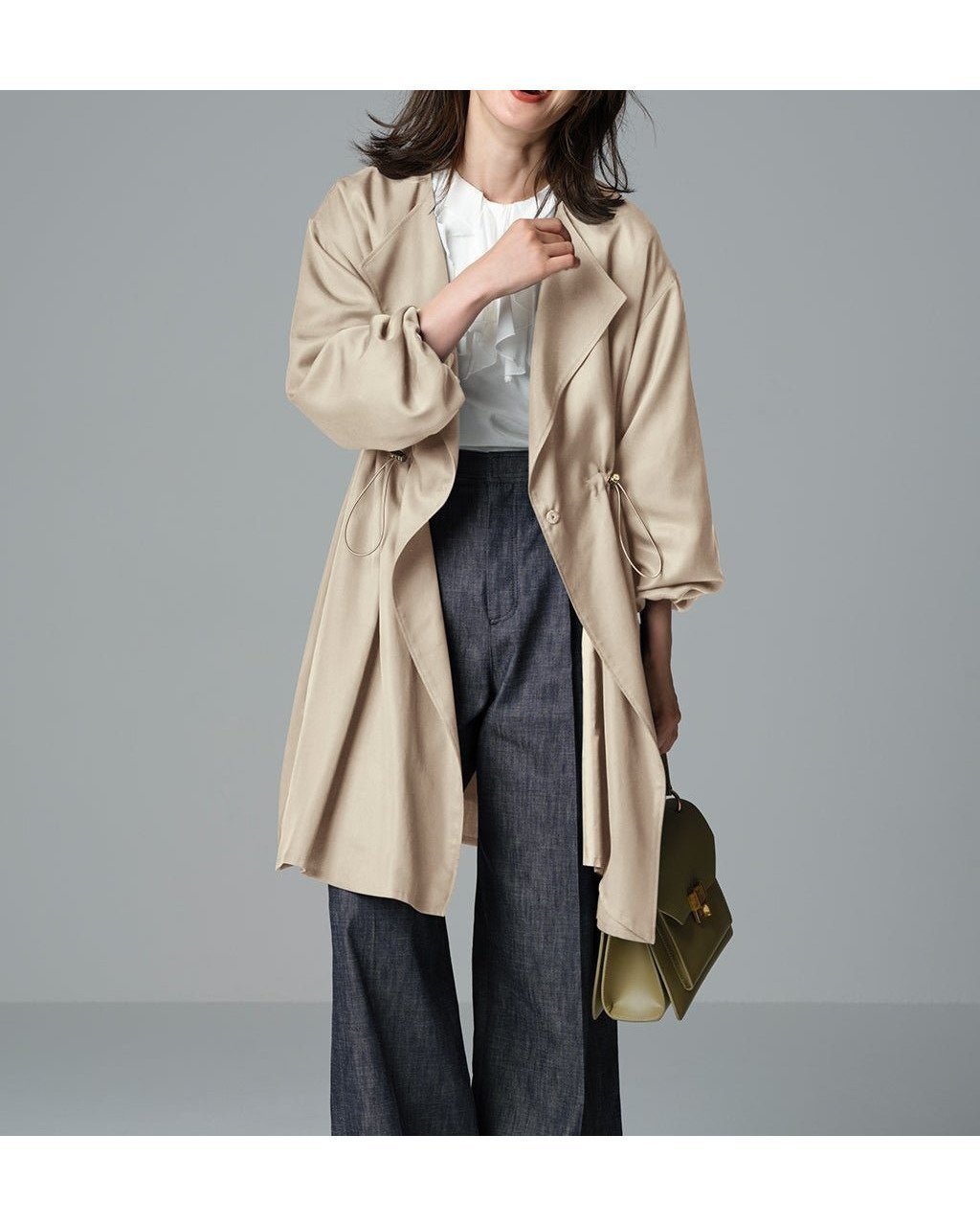 【ドゥクラッセ / DoCLASSE】のノーカラー・ドロストギャザーコート 人気、トレンドファッション・服の通販 founy(ファニー) 【ドゥクラッセ/DoCLASSE】 トレンドファッション・スタイル  Trendy Fashion & Style ファッション、ブランド PICK UP! Must-Have Online Fashion Brands ファッション Fashion レディースファッション Fashion for Women アウター Coat / Outerwear Collection コート・ロングコート・ピーコート Long Coats, Peacoats & More なめらか Smooth, Silky Texture ギャザー Gathered, Ruffled スピンドル Spindle, Drawcord スリーブ Sleeve, Long Sleeve / Short Sleeve ツイル Twist, Twisted Detail フィット Fit, Slim Fit フレア Flare, Flared 人気 Popular, Best Seller 秋 Autumn |ID:prp329100004665630