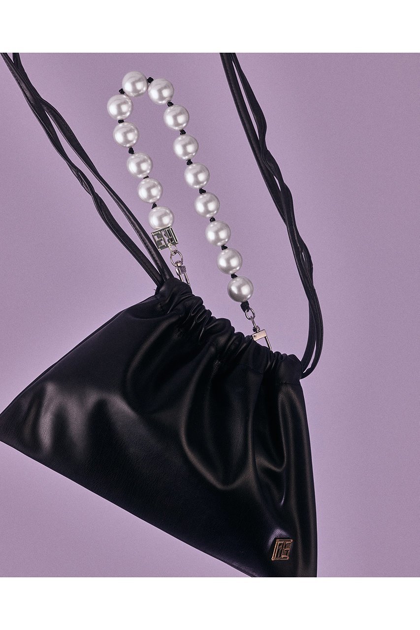 【イリスフォーセブン / IRIS 47】のswing バッグ 人気、トレンドファッション・服の通販 founy(ファニー) 【イリスフォーセブン/IRIS 47】 トレンドファッション・スタイル  Trendy Fashion & Style ファッション、ブランド PICK UP! Must-Have Online Fashion Brands ファッション Fashion レディースファッション Fashion for Women バッグ Bags おすすめ Recommended / Our Picks ギャザー Gathered, Ruffled コンパクト Compact, Small Size シンプル Simple, Minimal モダン Modern, Contemporary ラップ Wrap, Wrap Design エレガント 上品 Elegant 再入荷 Restock / Back in Stock |ID:prp329100004751171