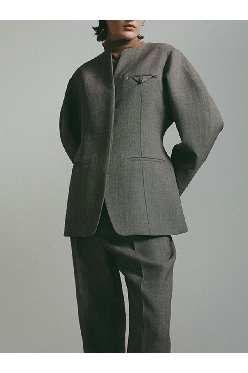 【エトレトウキョウ / ETRE TOKYO】の【SANTE】コンストラクティブジャケット 人気、トレンドファッション・服の通販 founy(ファニー) 【エトレトウキョウ/ETRE TOKYO】 トレンドファッション・スタイル  Trendy Fashion & Style ファッション、ブランド PICK UP! Must-Have Online Fashion Brands ファッション Fashion レディースファッション Fashion for Women アウター Coat / Outerwear Collection レディースジャケット・軽アウター Jackets 2026年 2026 なめらか Smooth, Silky Texture カットソー Cut and Sewn Top キュプラ Cupro, Eco Fabric ジャケット Jacket, Outerwear スリーブ Sleeve, Long Sleeve / Short Sleeve セットアップ Set-Up, Coordinated Outfit セレモニー Ceremony タートルネック Turtleneck, High Neck フォルム Silhouette, Form 夏 Summer 春 Spring S/S・春夏 SS, Spring/Summer, Warm Season |ID:prp329100004851882