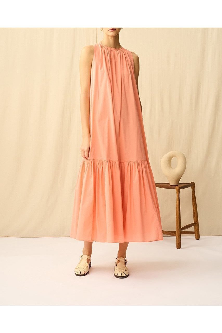 【マリハ / MARIHA】映え枠!リゾート&街どっちもOK!旅ワンピース優雅なシルエットで華やぐサマードレス 人気、トレンドファッション・服の通販 founy(ファニー) 【マリハ/MARIHA】 トレンドファッション・スタイル  Trendy Fashion & Style トレンド・ファッションスタイル Fashion Trends & Styles ファッション Fashion レディースファッション Fashion for Women ワンピース Dresses チュニック Tunic Tops & Dresses ギャザー Gathered, Ruffled サマー Summer, Summer Style チュニック Tunic, Long Top ドレス Dress, One-Piece フリル Frill, Ruffle モダン Modern, Contemporary リラックス Relax, Relaxed Fit ロング Long, Long-Length 夏 Summer |ID:prp329100004922155