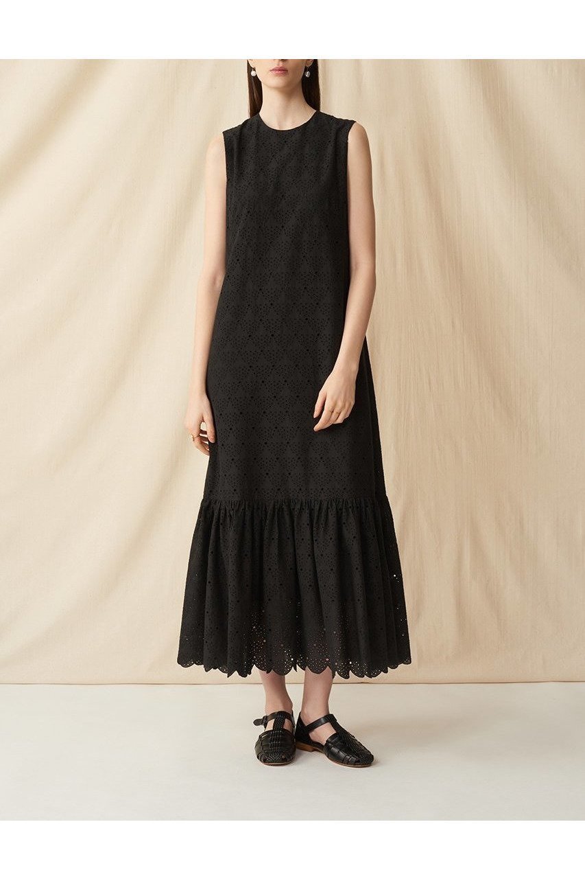 【マリハ / MARIHA】1枚で完成する程よい甘さと上品なシルエットが映える旅行にも使える楽なエレガントドレス 人気、トレンドファッション・服の通販 founy(ファニー) 【マリハ/MARIHA】 トレンドファッション・スタイル  Trendy Fashion & Style トレンド・ファッションスタイル Fashion Trends & Styles ファッション Fashion レディースファッション Fashion for Women ワンピース Dresses フォーマル・パーティードレス・結婚式用ドレス Elegant & Casual Dresses チュニック Tunic Tops & Dresses エレガント 上品 Elegant シューズ Shoes, Footwear チュニック Tunic, Long Top ドレス Dress, One-Piece パーティ Party, Party Style フリル Frill, Ruffle ロング Long, Long-Length 羽織 Haori, Light Jacket |ID:prp329100004907548